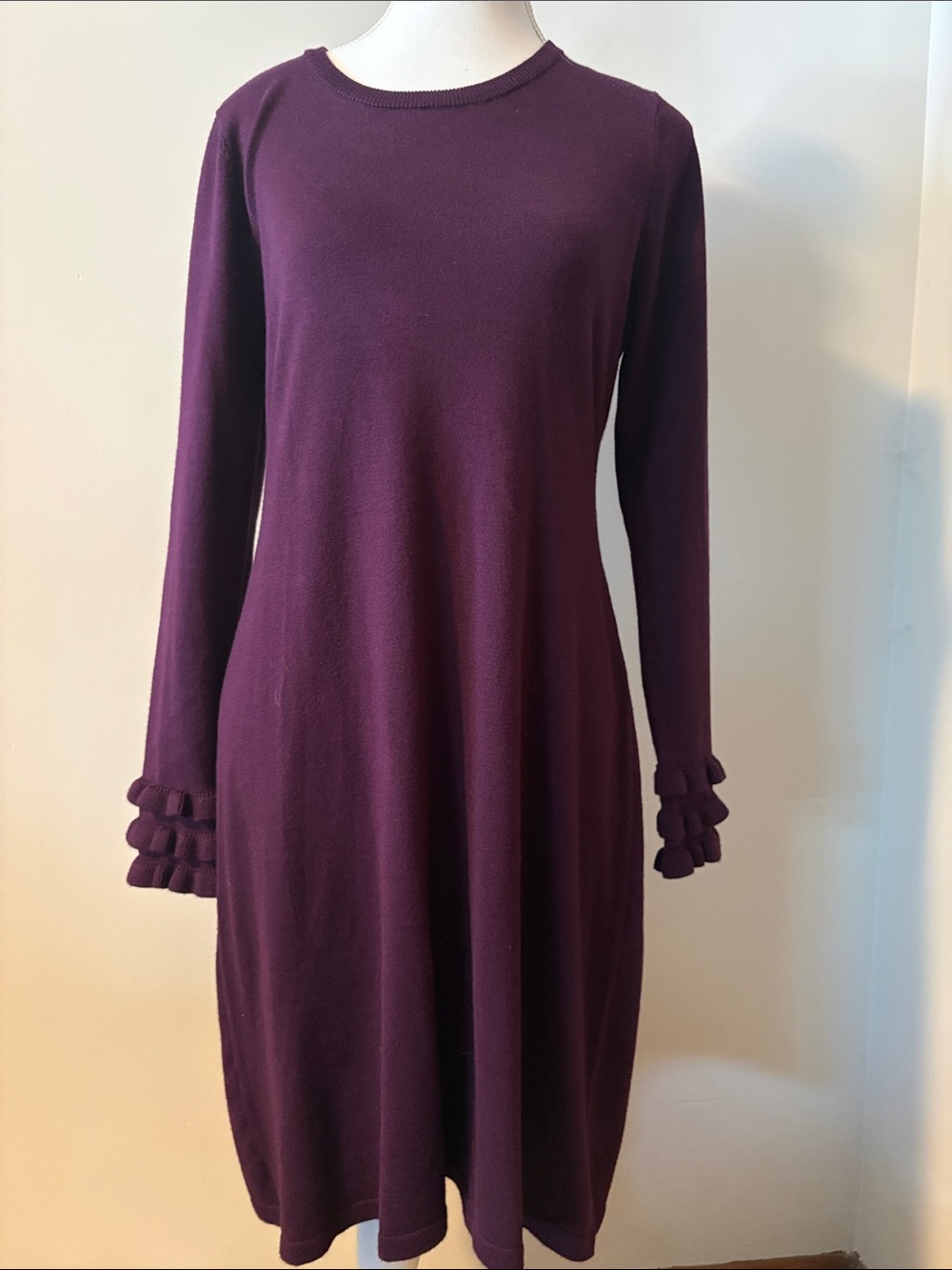 NWOT Calvin Klein Plum Long-Sleeve Knit Dress with Ruffle Cuffs. Size Medium